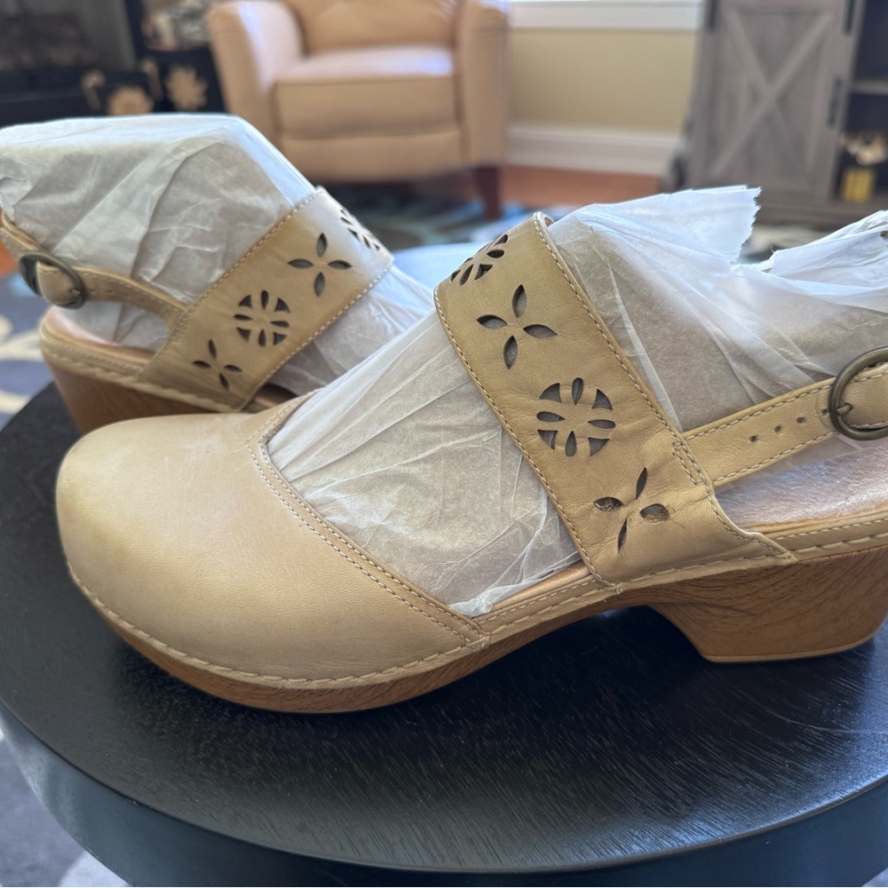 Women’s Dansko Tan Leather Slingback Clog with Floral Cutouts